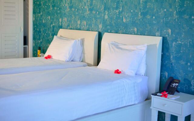 Itsandra Beach Hotel & Resort