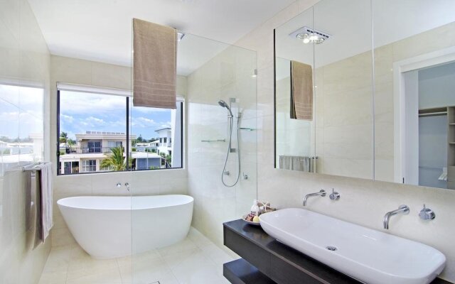 Qube Broadbeach