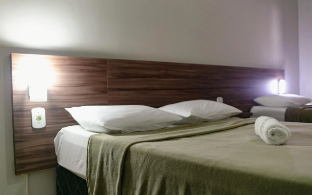Hotel Verde Mares