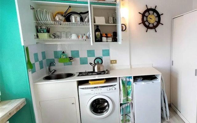 Amalfi Coast Seaside Tiny House x Solo Traveler