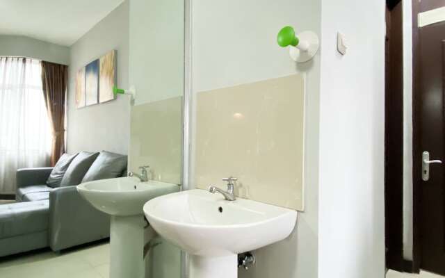 Homey 2Br Apartment Crown Court Executive Condominium