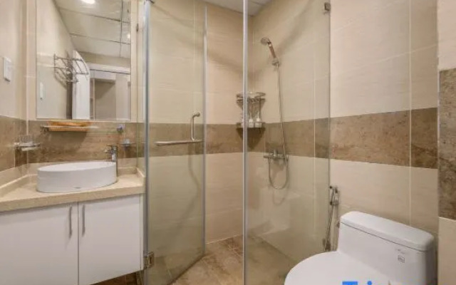 Monarchy Luxury 2 Bedroom Apartment in DaNang
