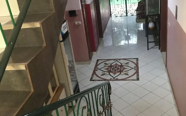 Summit palace international