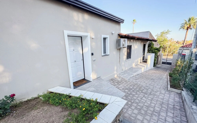Giandra Rooms and Garden