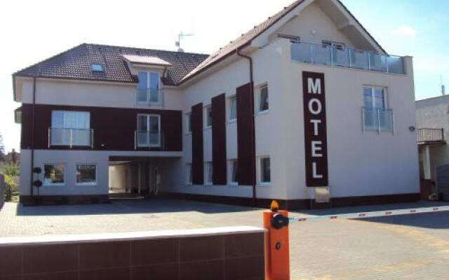 Motel Senec