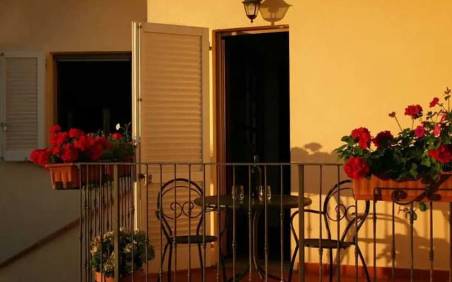 Casina Montenero Comfortable Holiday Residence