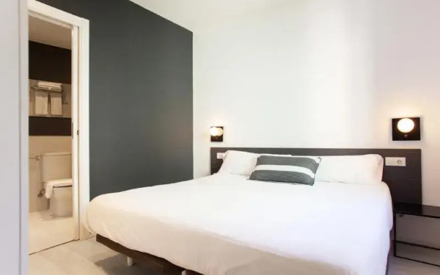 AinB Gothic Cathedral Apartments