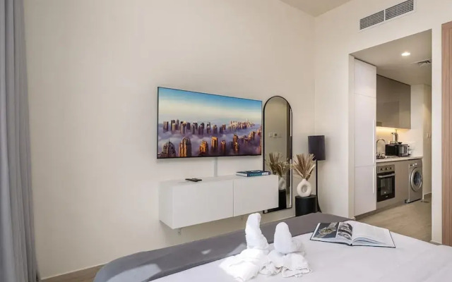 Modern Studio 10mins to Dubai Mall