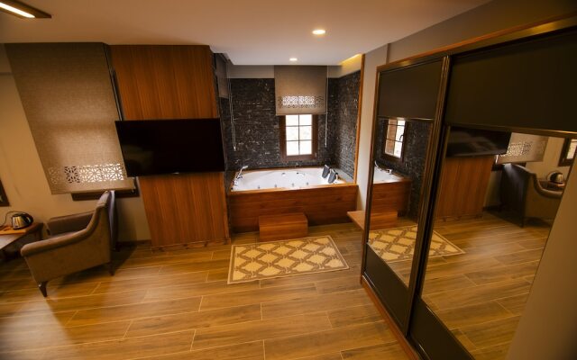 Kervansaray Deluxe Hotel