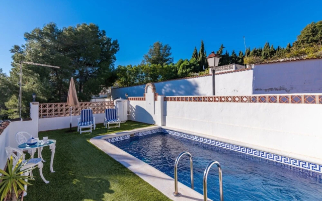 1133 Villa Dachita