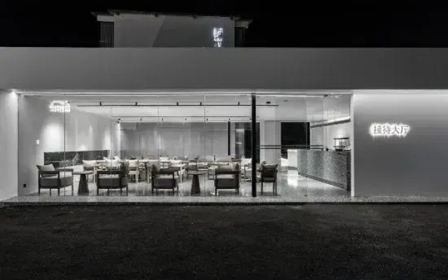 Weizhou Island White House Hotel