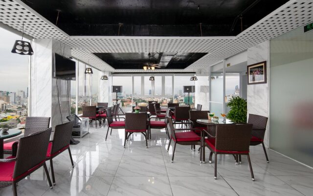 Crystal Hotel Da Nang