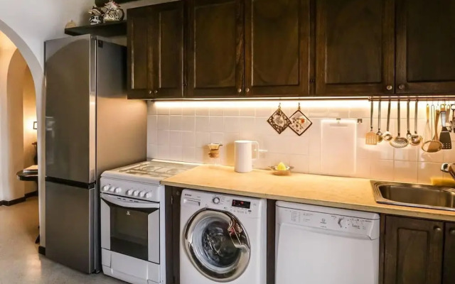 Housing of Charme With Rooftops Balconies