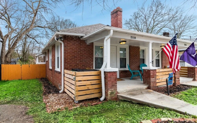 1 bedroom, Allen Street