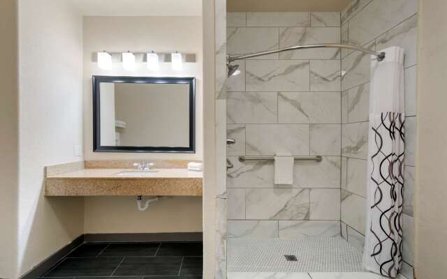 Best Western Airport Suites