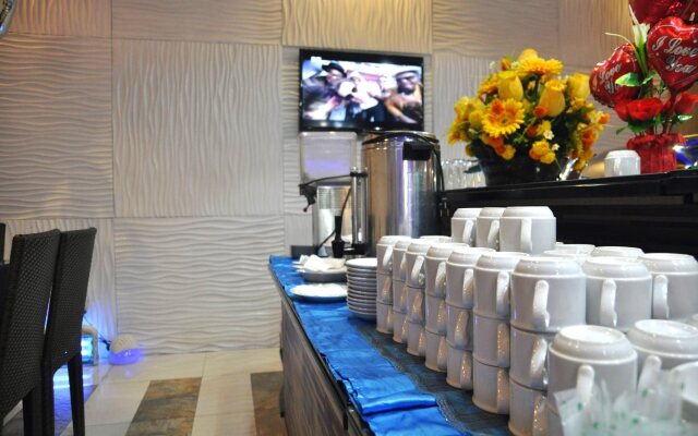 Hotel DreamWorld North EDSA