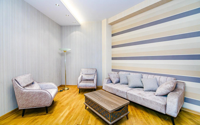 Zarifa Aliyeva str. 28 M63 Daire