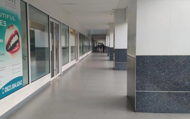 Staycation Sea Residences MOA Jermel