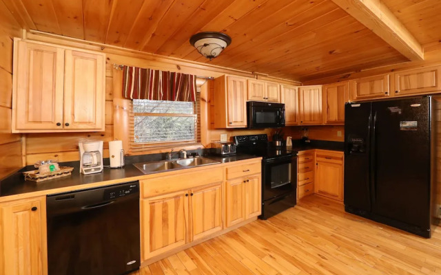 Mountain Blessings - Four Bedroom Cabin