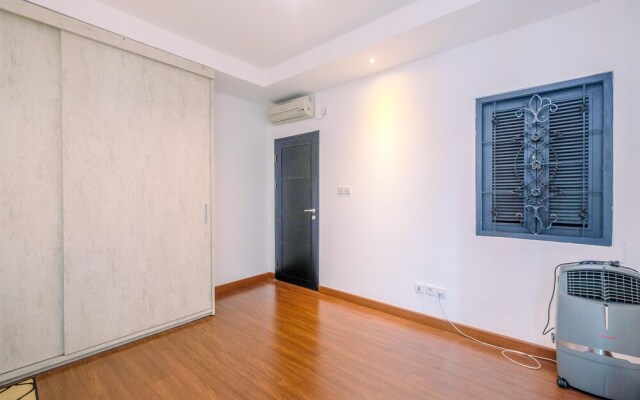 Elegant 2BR with Study Room Essence Dharmawangsa Apartment