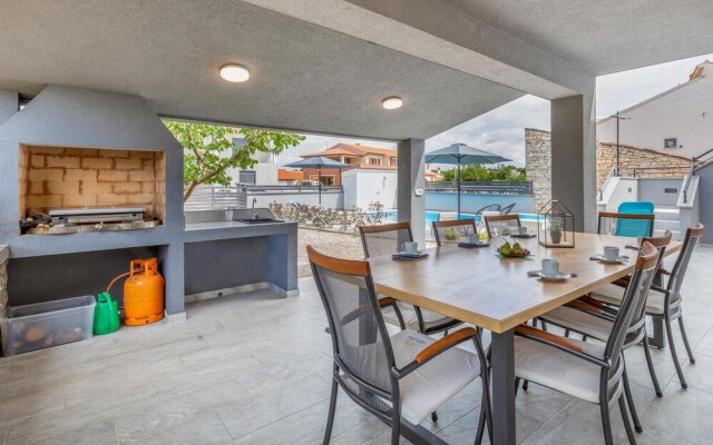 Beautiful Home in Vodnjan With Wifi and 2 Bedrooms