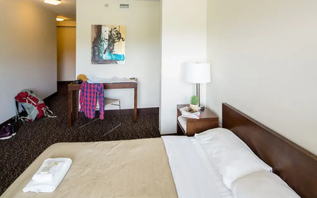 HI Whistler - Hostel