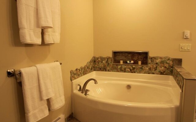 Sojourn Lakeside Resort