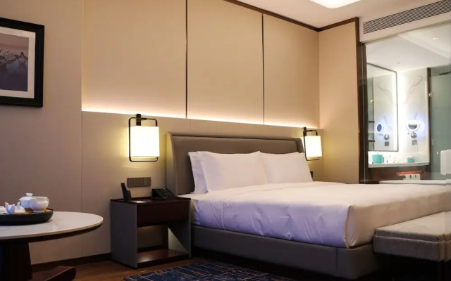 Yuanchang Grand Harbourview Hotel