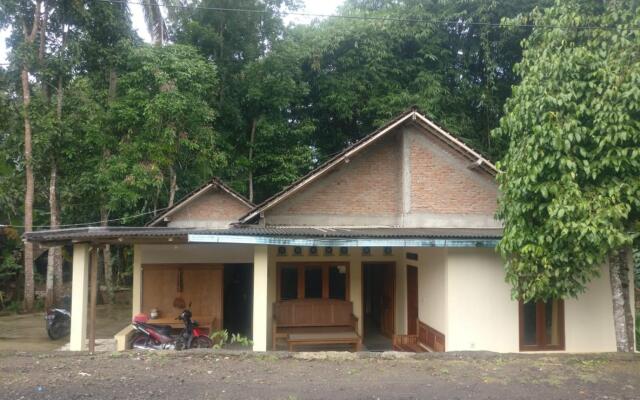 Ngatiyo Homestay