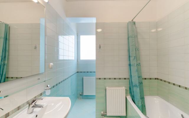 Spacious Villa in Saronida With Swimming Pool