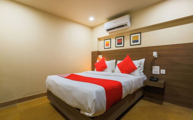 OYO 18951 City Xpress Hotel Rooms