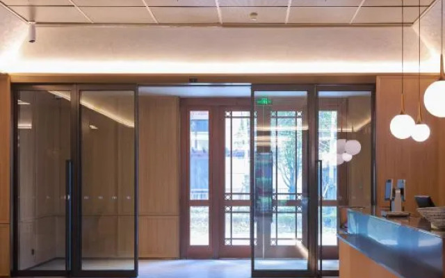 Orange Hotel (Shanghai Hongqiao Hub Lianyou Road)