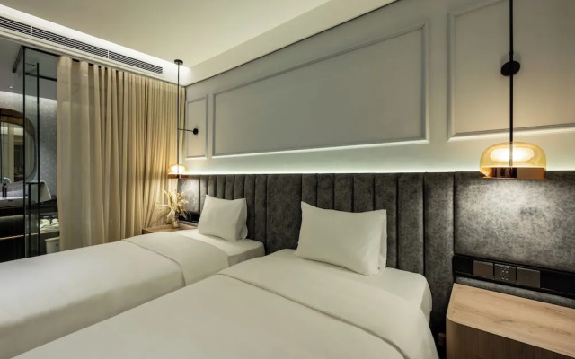 iRest Signature Ba Dinh Lakeside