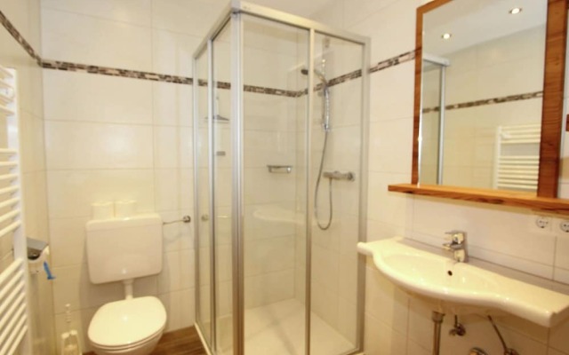 Spacious Apartment With Garden in Tyrol