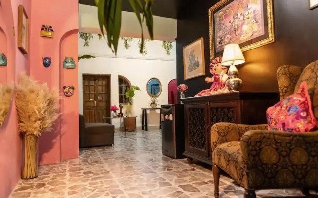 Homestal California Hostal Tlaquepaque