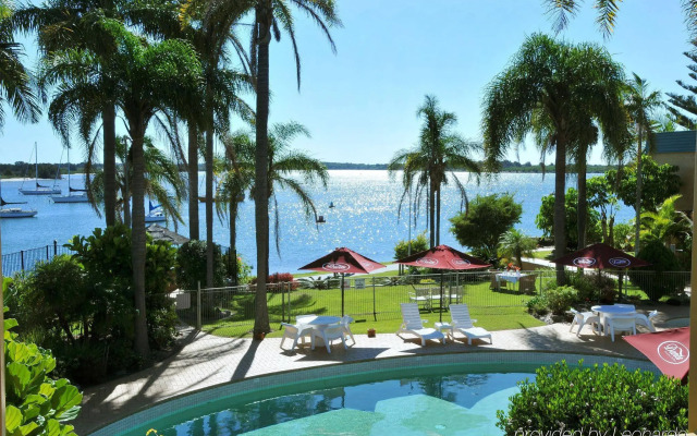 Comfort Resort Waters Edge