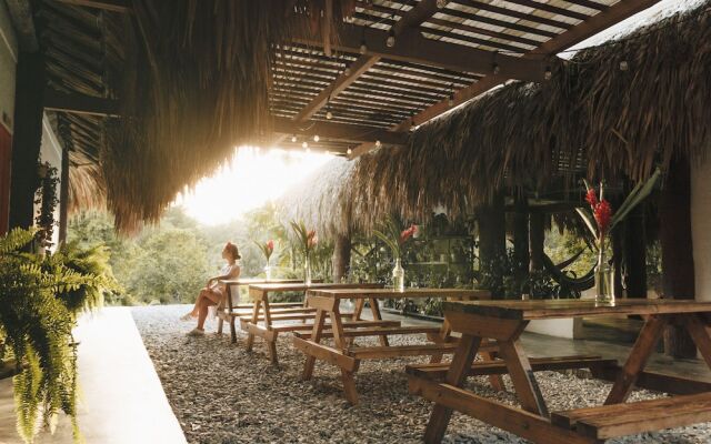 Makenke Hostel By Los Colores Ecoparque