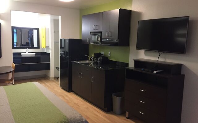 Studio 6 Victorville - Apple Valley