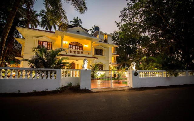 Pinnacle Holiday Homes