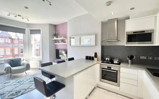 2 Bedroom Apartment in South Hampstead