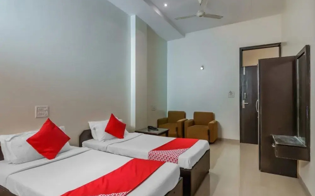 Hotel Rainbow Inn by OYO Rooms