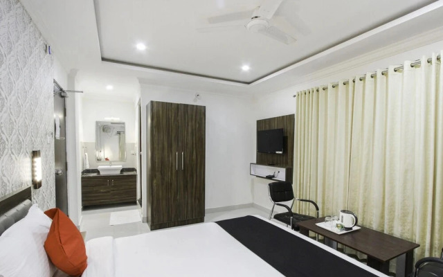 Rich Fort By OYO Rooms