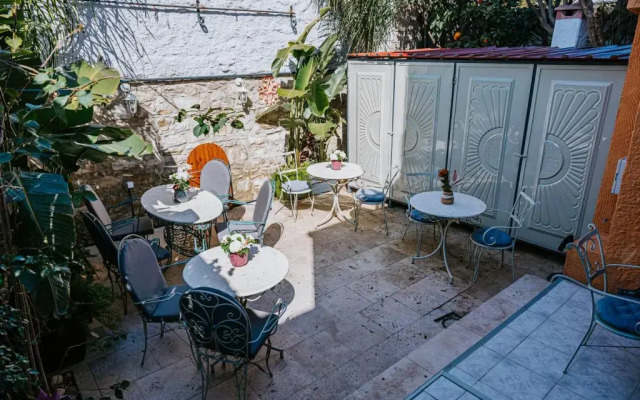 Alaz Urla Rooms