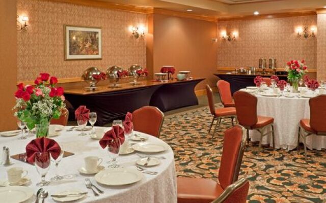 Crowne Plaza Hotel Clark Newark