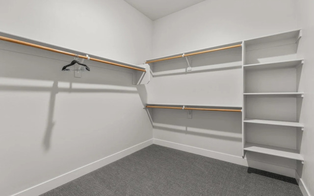 Cottonrose Flagstaff