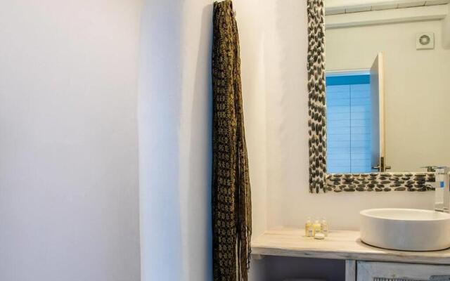 Villa ANASA private Pool & Jacuzzi 8pax at Panormos
