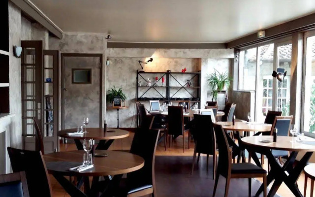 Hôtel Restaurant Le relais de la Sans Fond