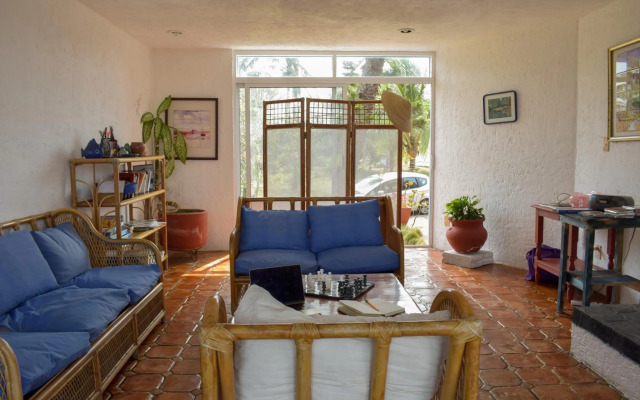 Casa Roja, Tecolutla (frente al mar)