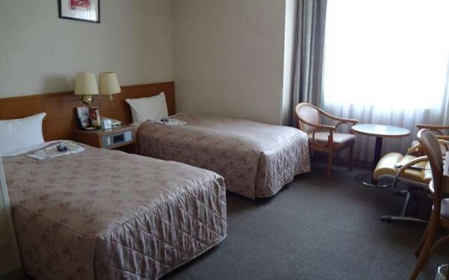 Pearl Hotel Ota