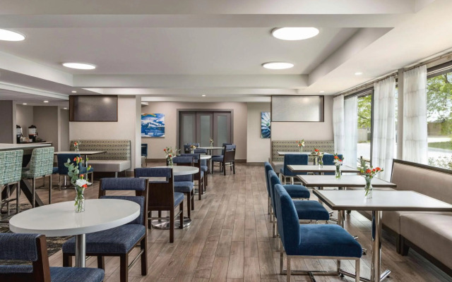 Hampton Inn Chicago-O'Hare International Airport